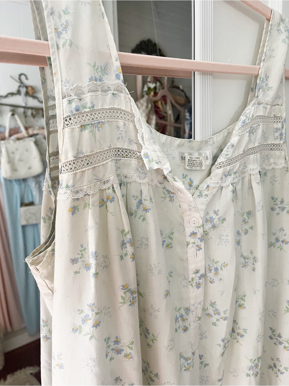 Vintage Floral Cotton Nightgown - Picture 2 of 3